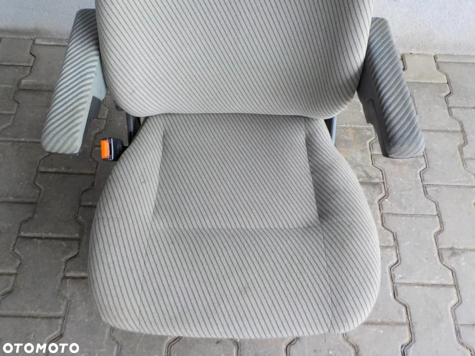 VW T4 FOTEL SIEDZENIE KIEROWCY Z PODŁOKIETNIKAMI - 3