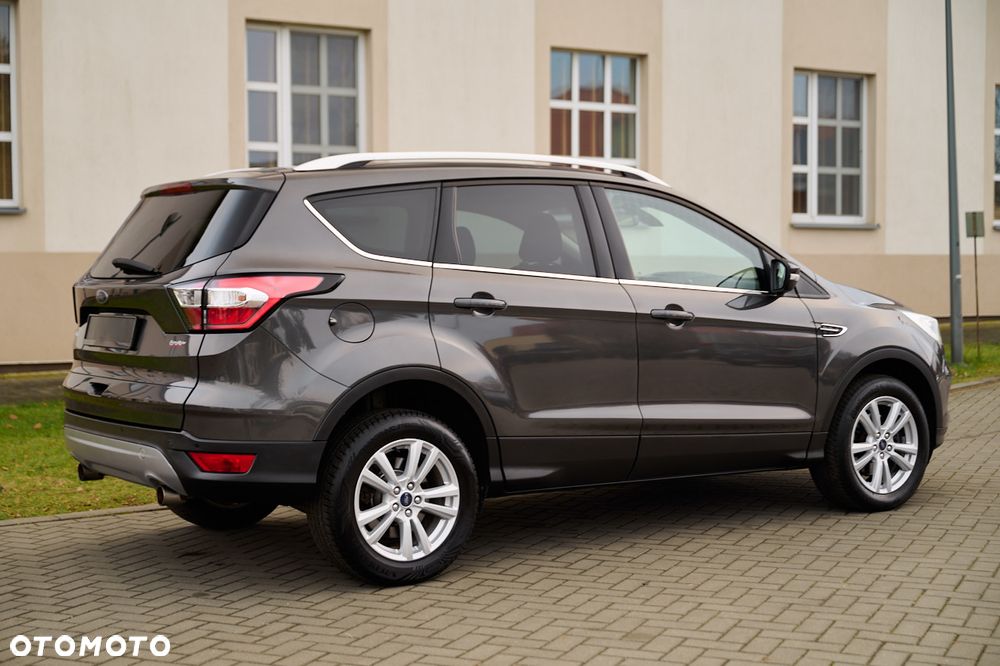 Ford Kuga 1.5 EcoBoost 2x4 Titanium - 13
