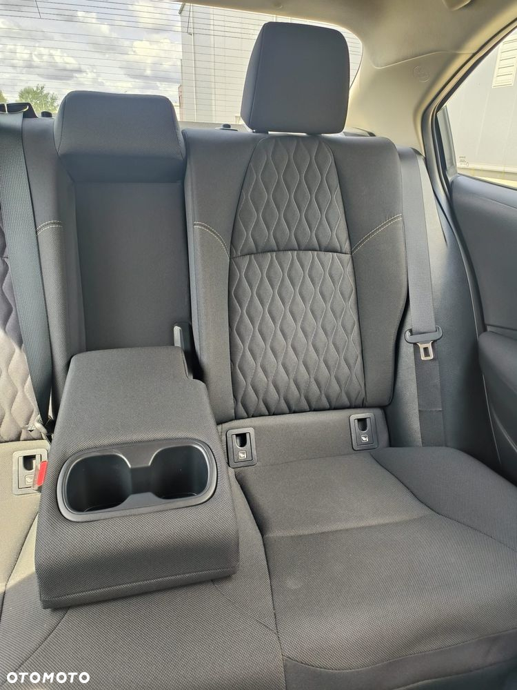 Toyota Corolla - 28