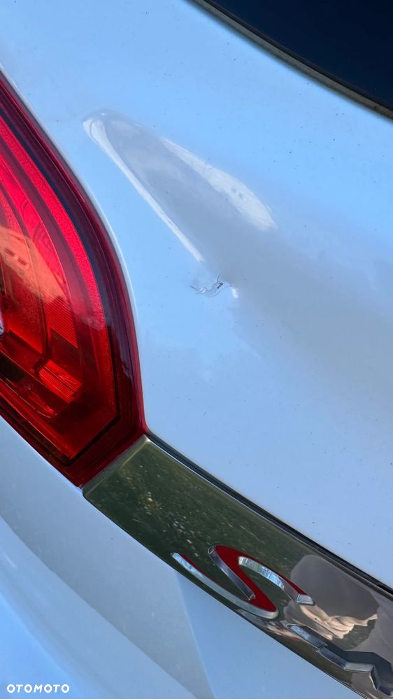 Ford S-Max - 13