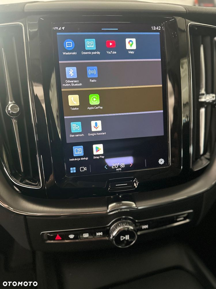 Volvo XC 60 B4 D Geartronic Momentum Pro - 26