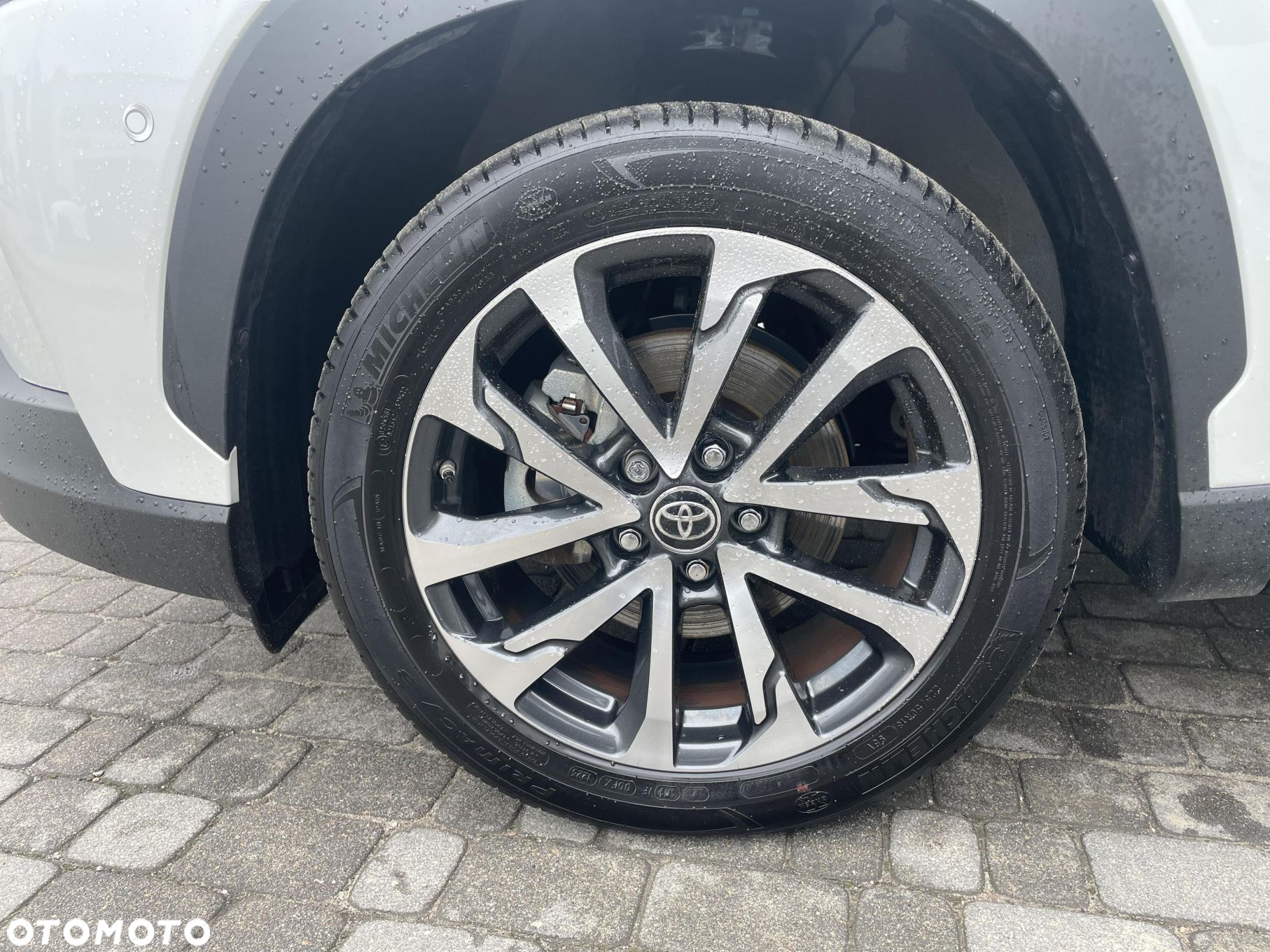 Toyota Corolla Cross - 9