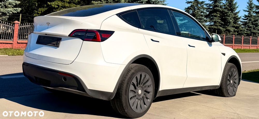 Tesla Model Y Standard - 7