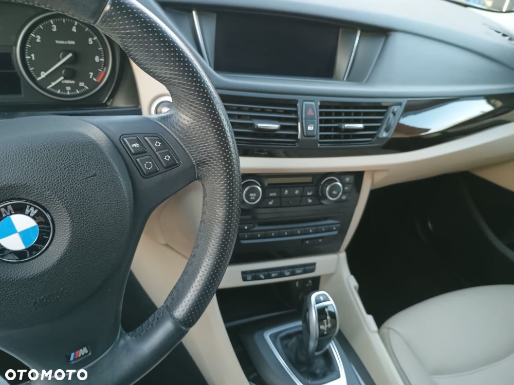 BMW X1 xDrive20i Sport Line - 5