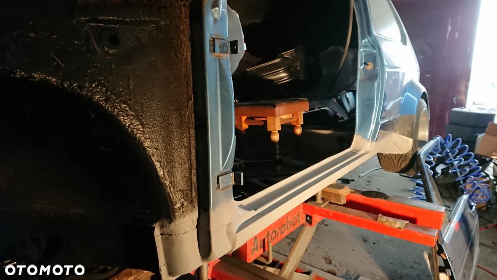 Volkswagen Golf - 16