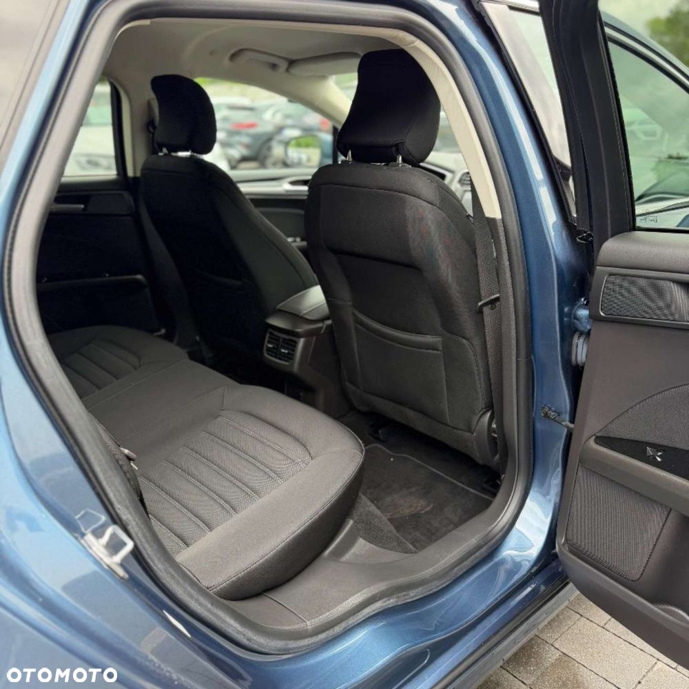 Ford Mondeo - 30