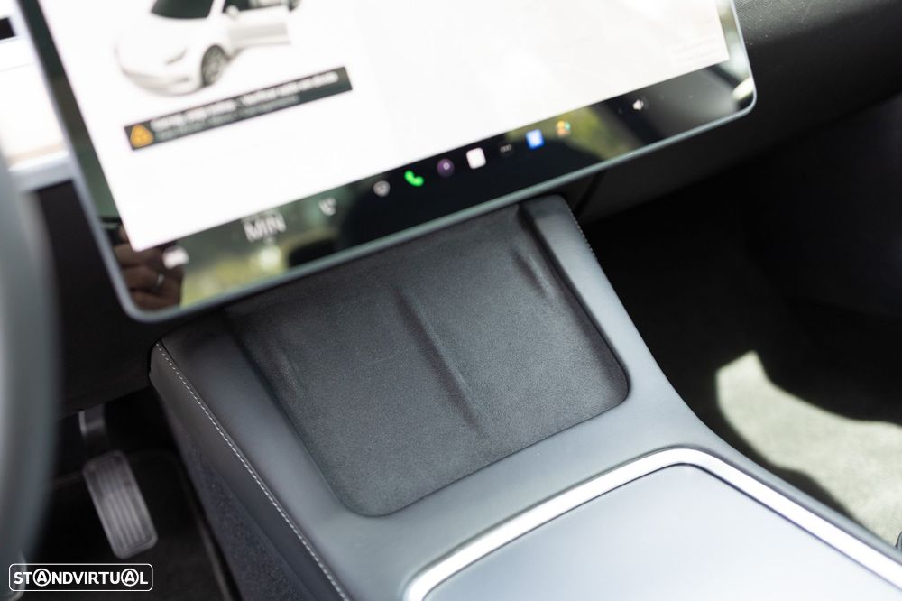 Tesla Model 3 Standard RWD Plus - 24