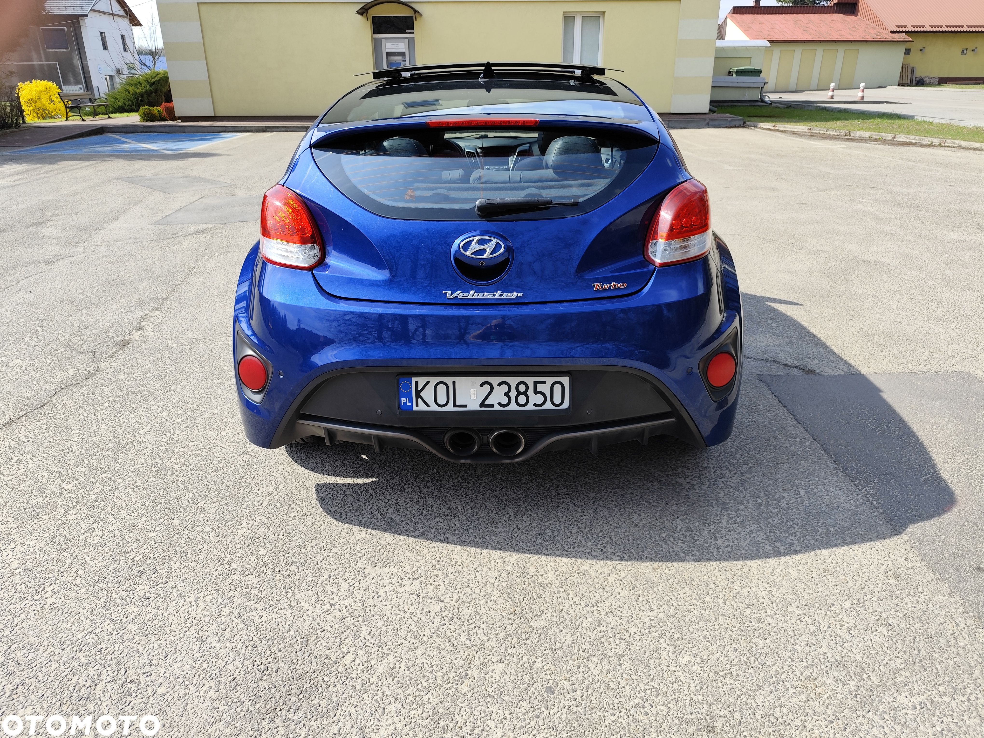 Hyundai Veloster - 17