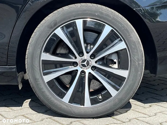 Mercedes-Benz Klasa E 300 de Avantgarde - 15