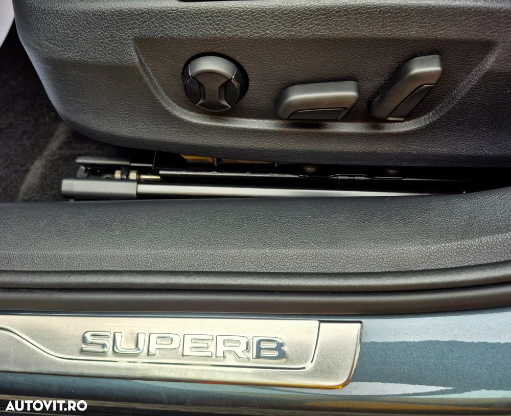 Skoda Superb 2.0 TDI DSG Style - 34