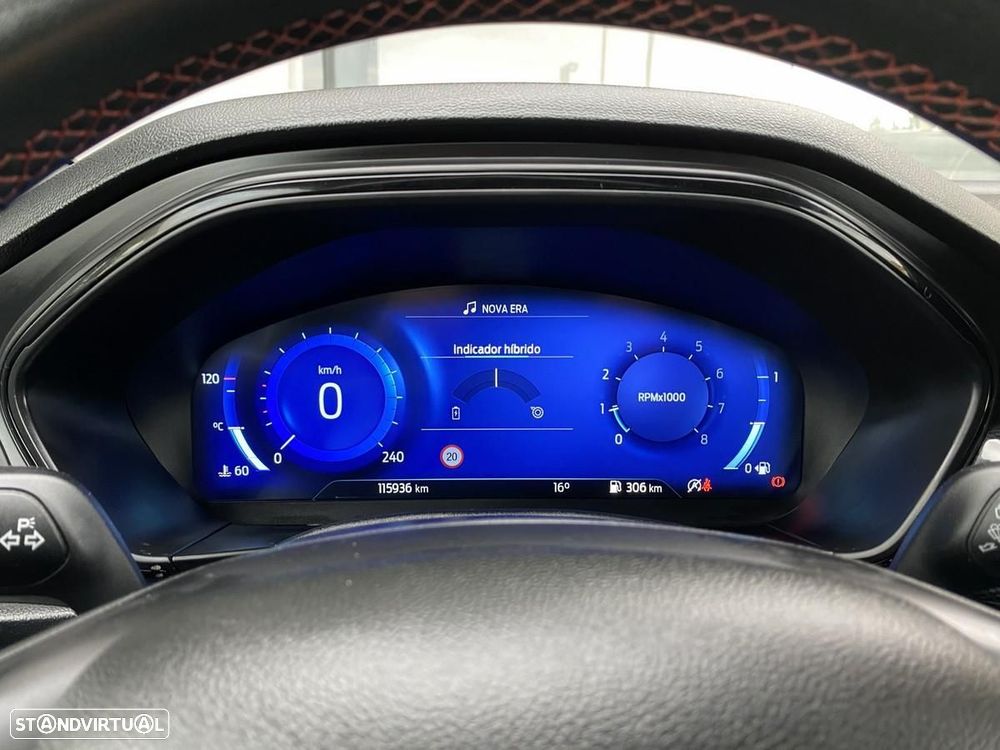 Ford Focus SW 1.0 EcoBoost MHEV ST-Line - 31