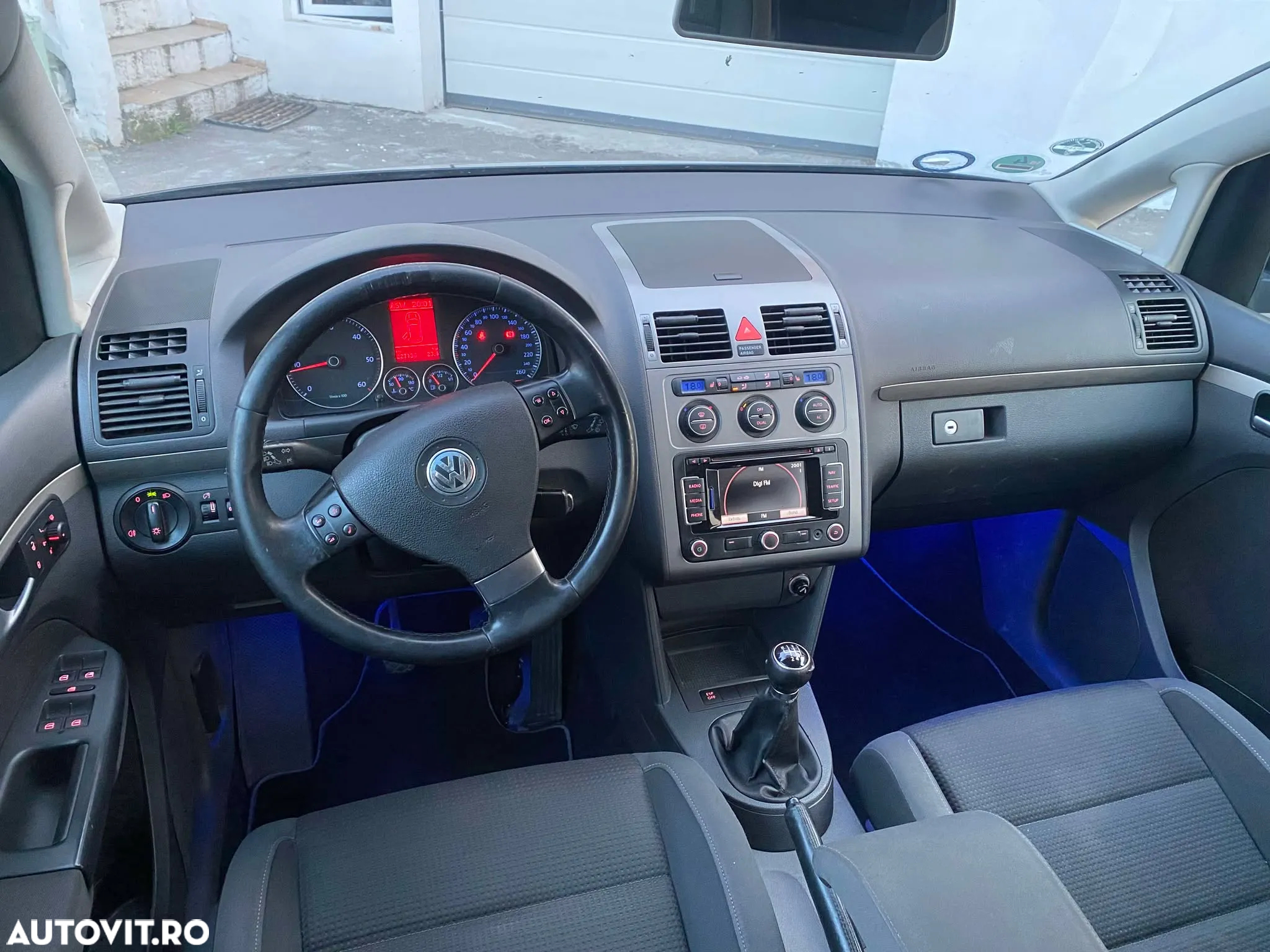 Volkswagen Touran 1.9 TDI DPF Freestyle - 5