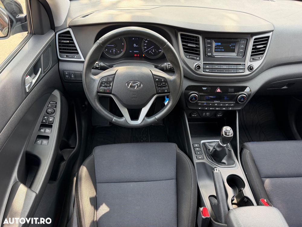 Hyundai Tucson blue 1.7 CRDi 2WD Trend - 12
