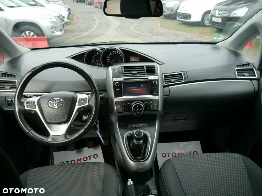 Toyota Verso 1.6 D-4D Premium - 15