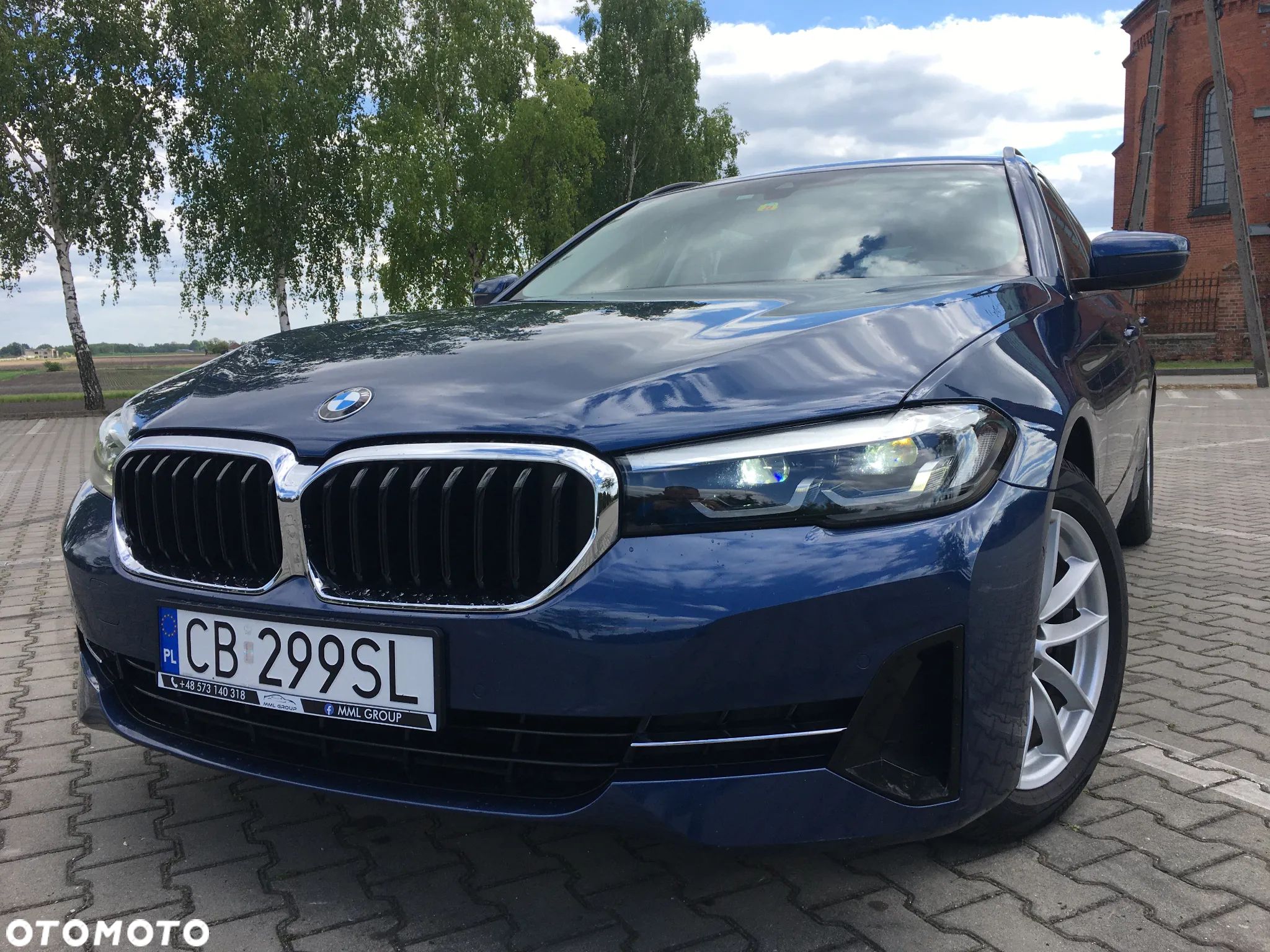 BMW Seria 5 520d xDrive Touring - 1