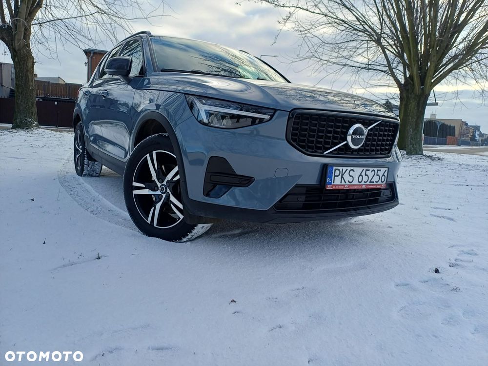 Volvo XC 40 B3 B DKG Plus Dark - 3