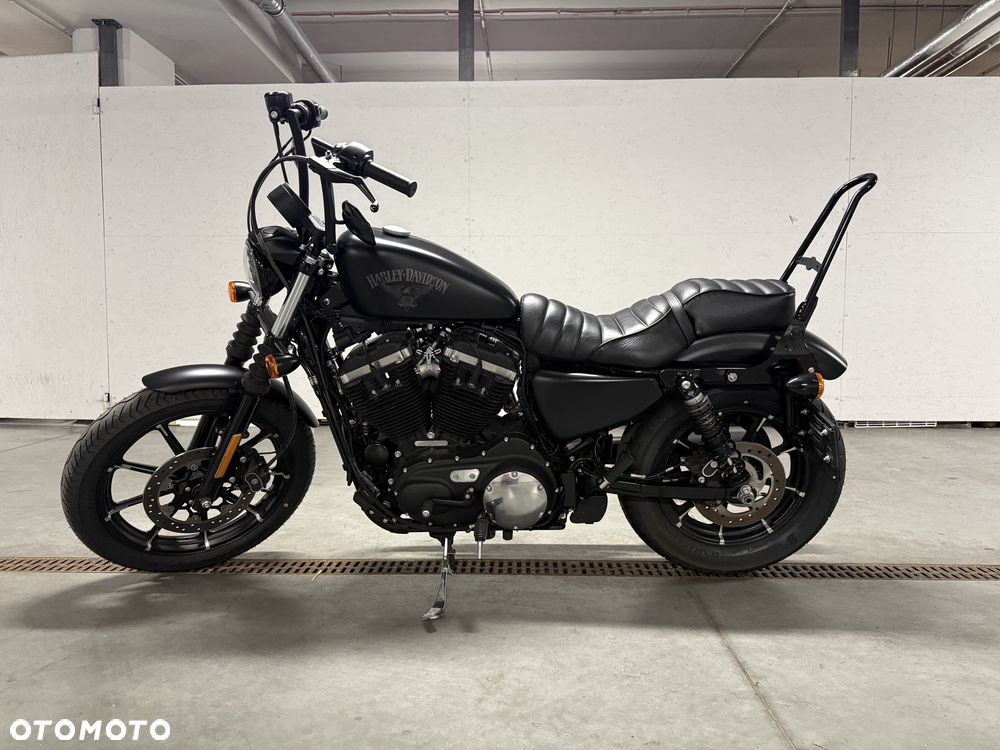 Harley-Davidson Sportster Iron 883 - 1