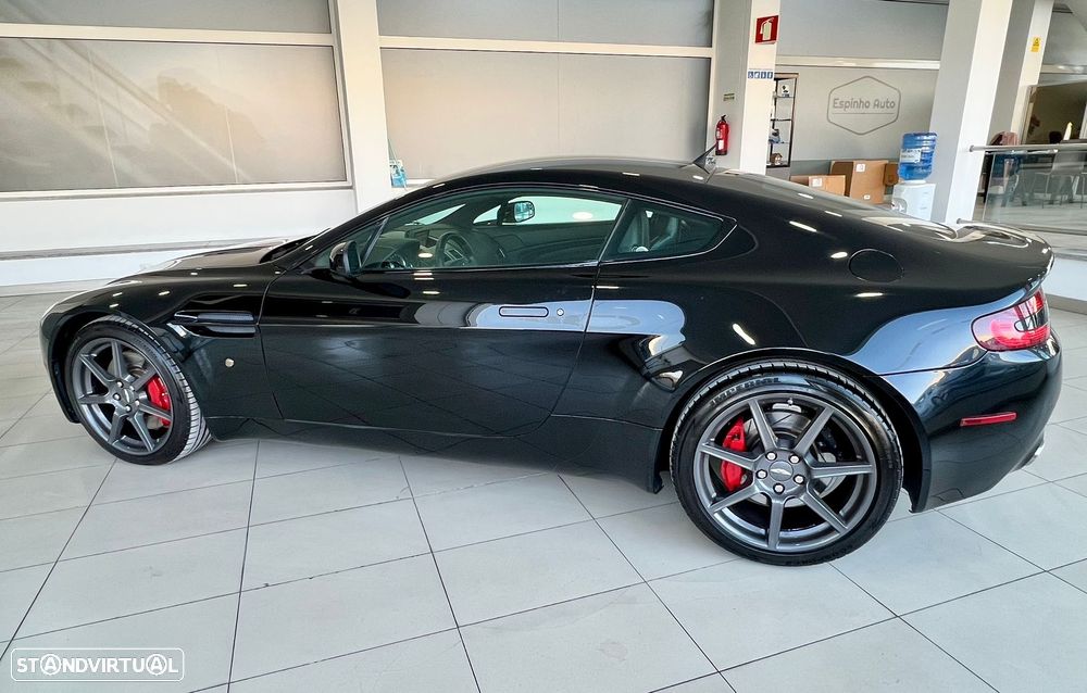 Aston Martin Vantage Coupe V8 Sportshift - 18