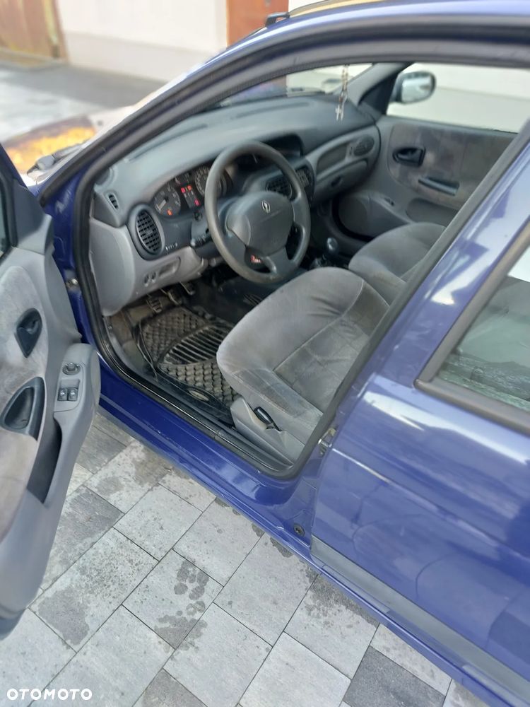 Renault Megane 1.4 RT 16V - 7