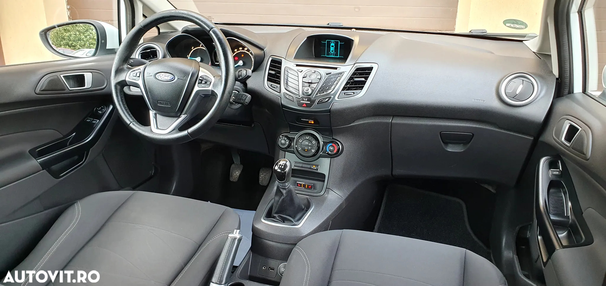 Ford Fiesta 1.5 TDCi Ambiente - 7