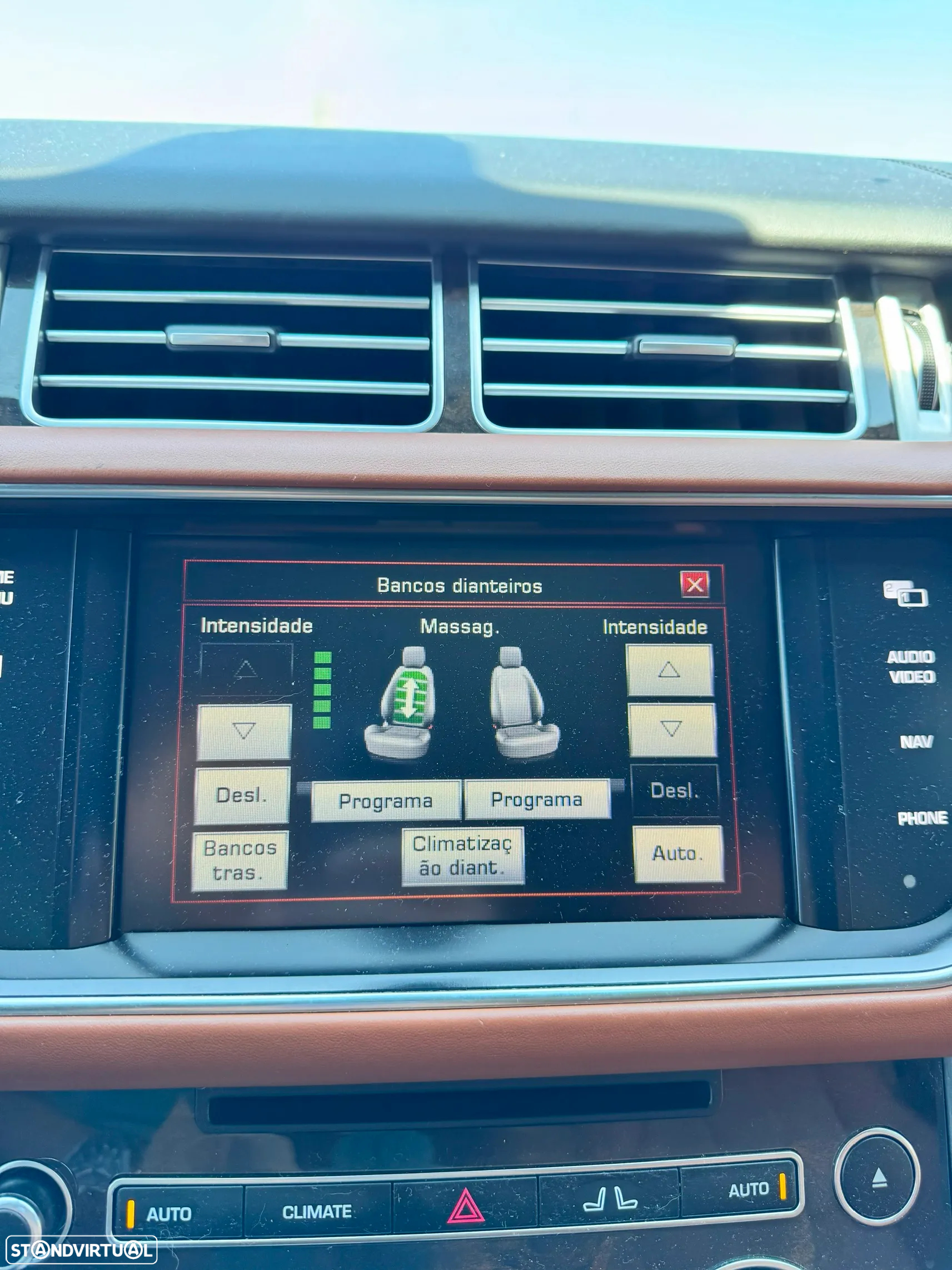 Land Rover Range Rover 4.4 SDV8 Autobiography - 11
