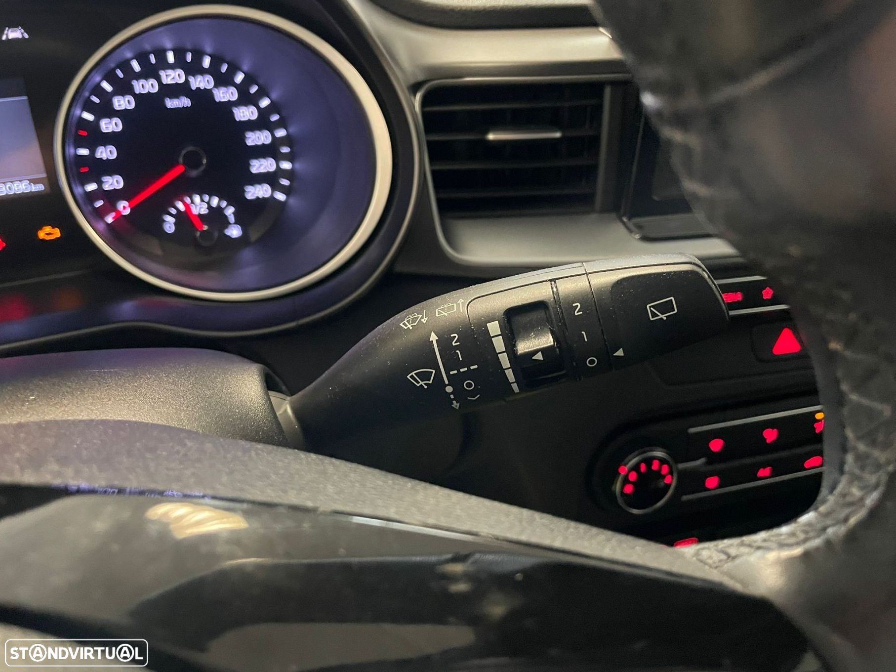 Kia Ceed 1.0 T-GDI Urban - 14