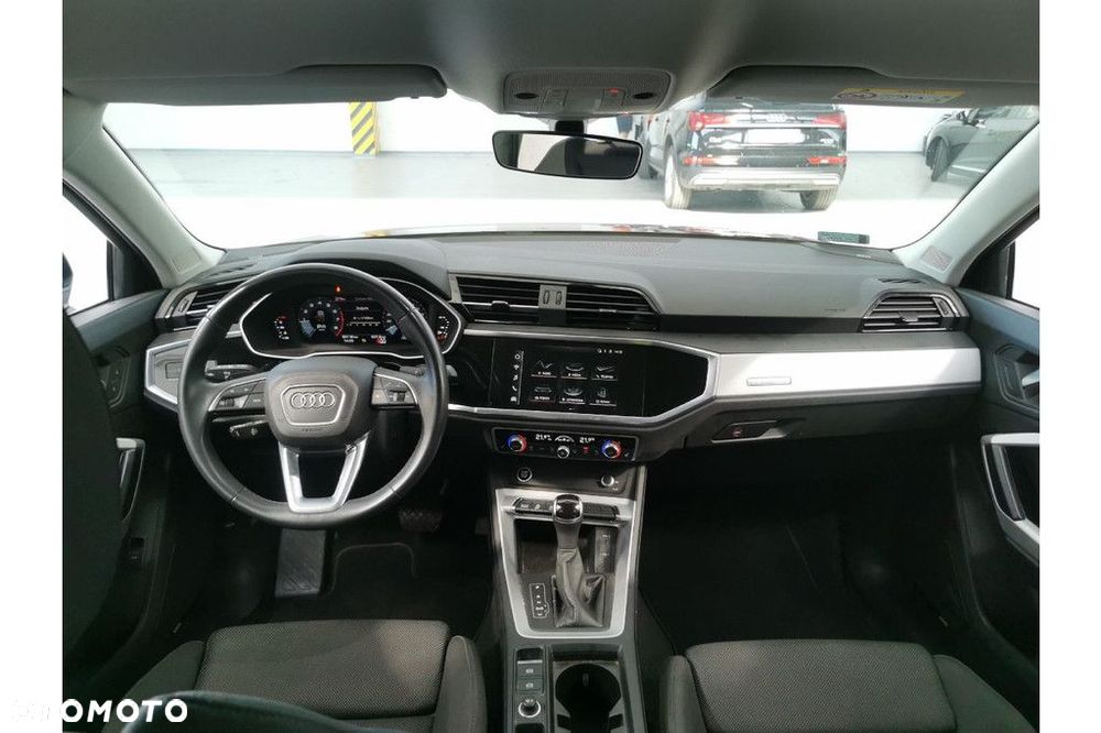 Audi Q3 Sportback - 8