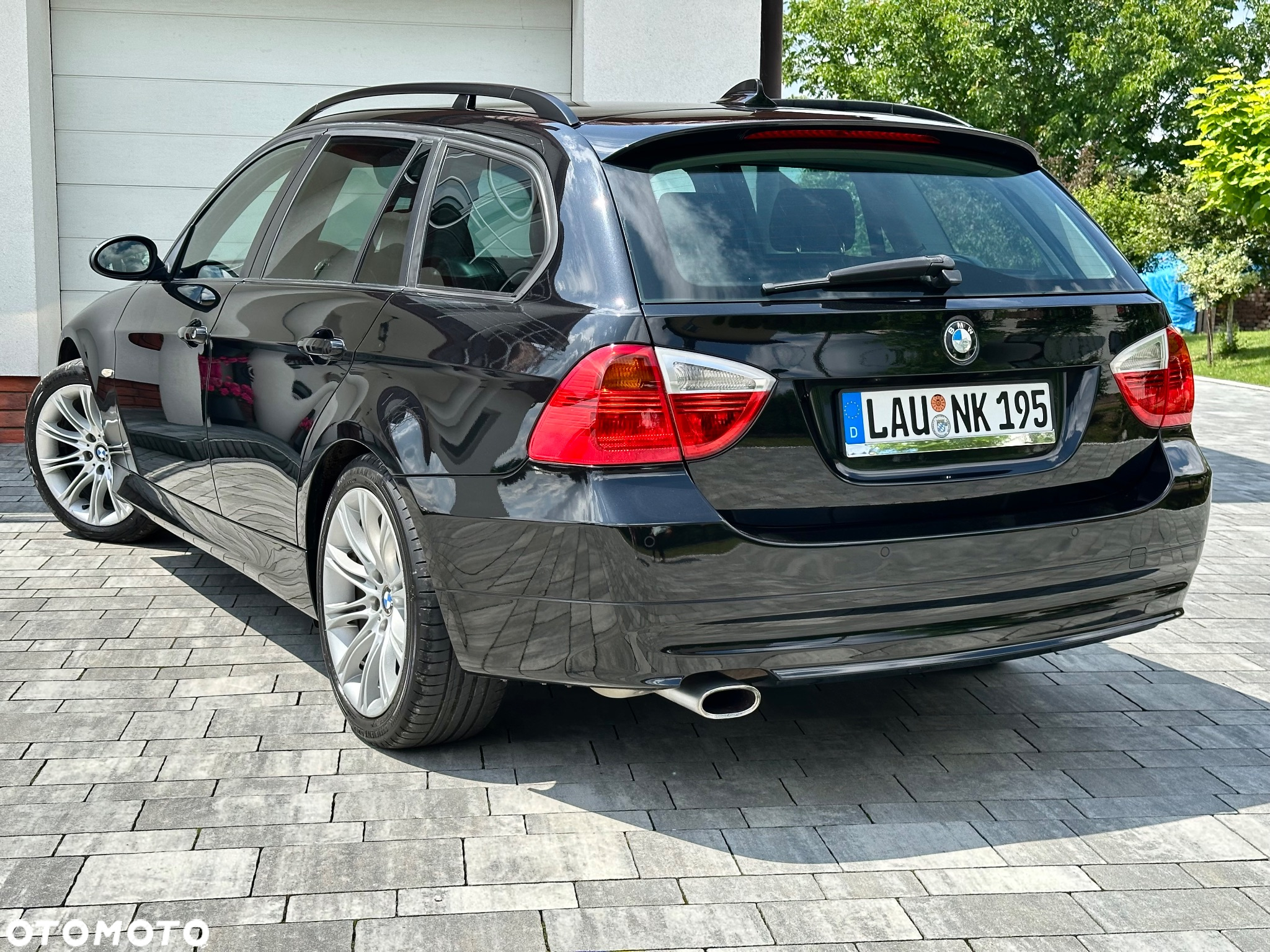 BMW Seria 3 320i Touring - 4