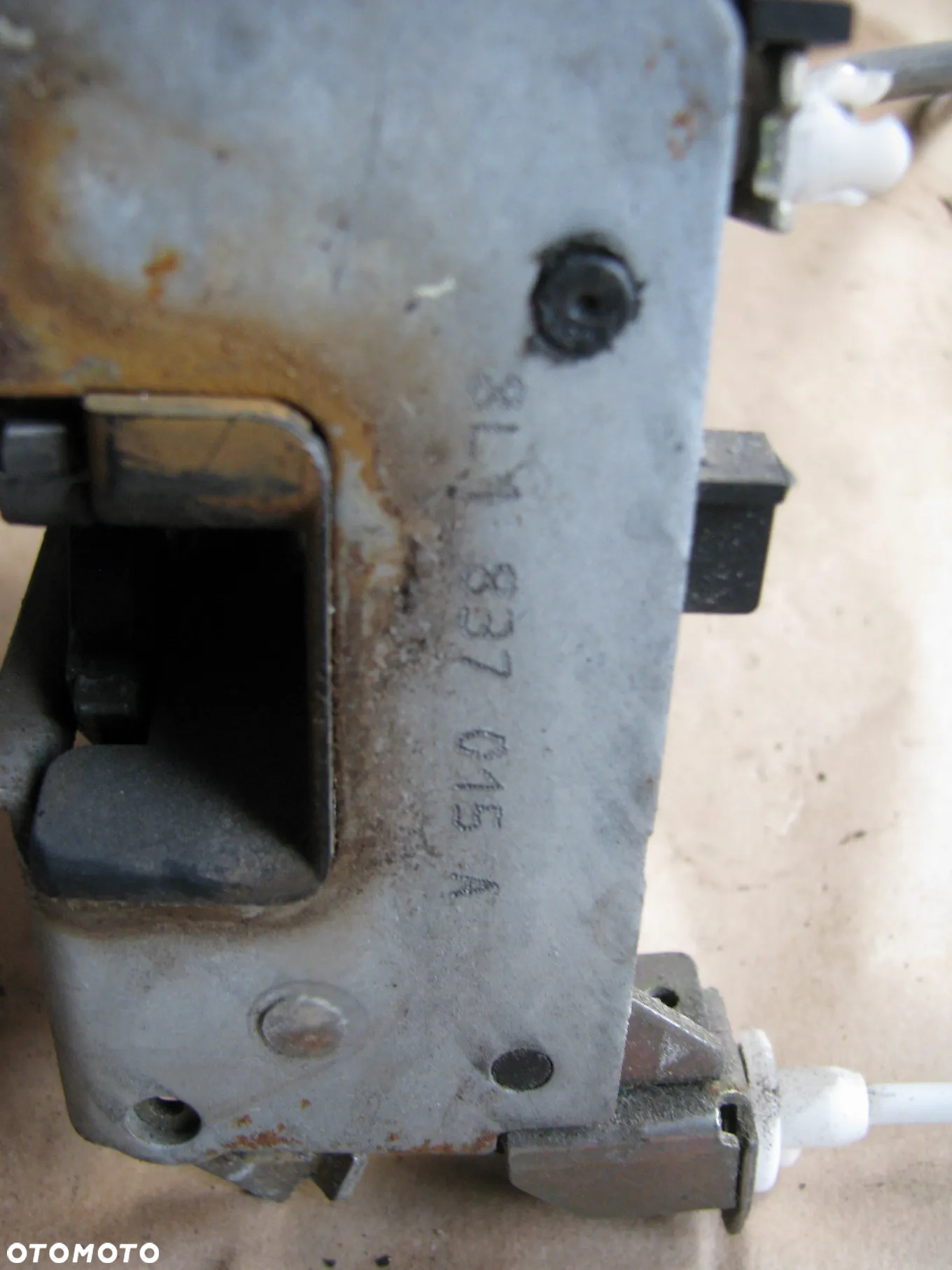 ZAMEK LEWY PRZÓD DRZWI AUDI A3 8 L LIFT - 3