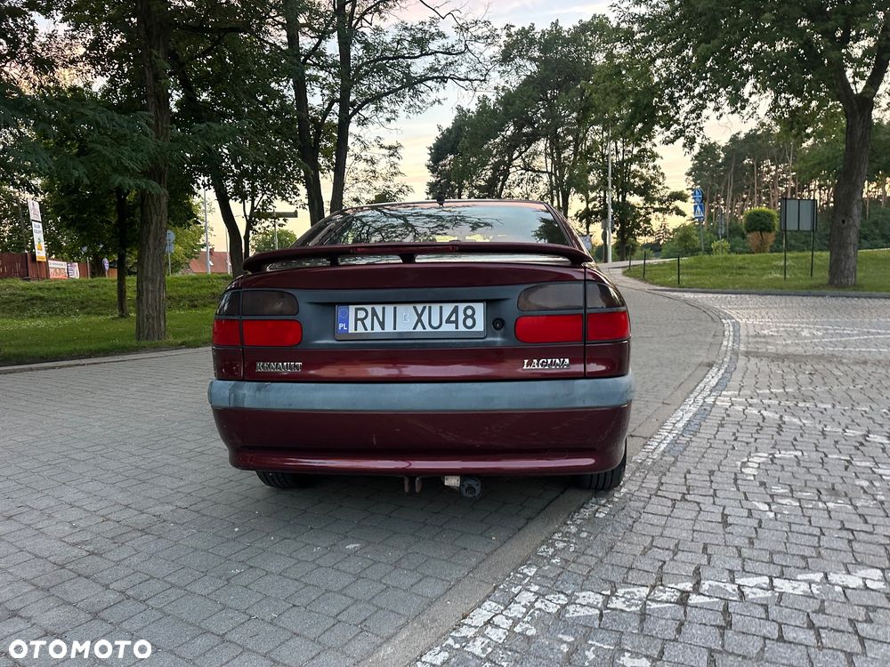 Renault Laguna 3.0 - 5