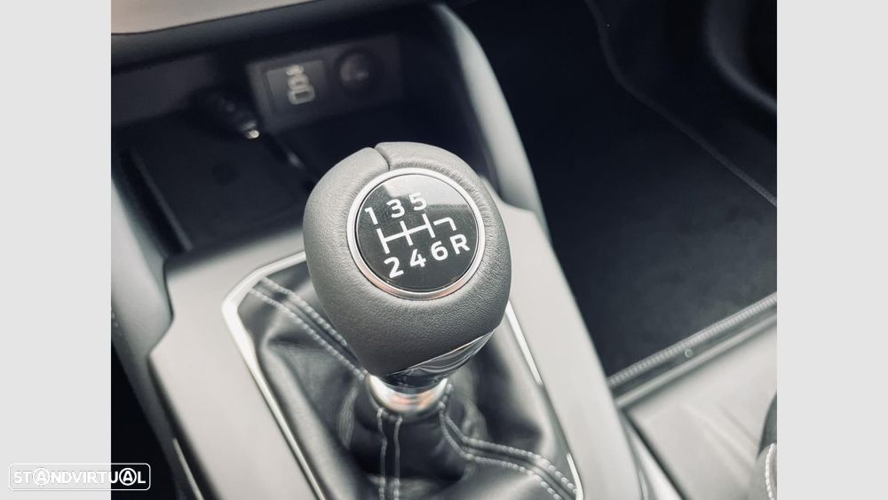 Ford Focus SW 1.0 EcoBoost MHEV Active X - 15