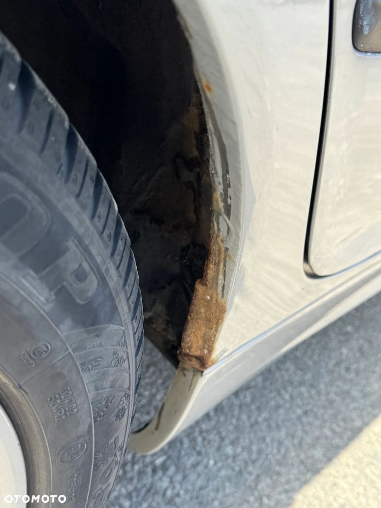 BMW Seria 3 323i - 23