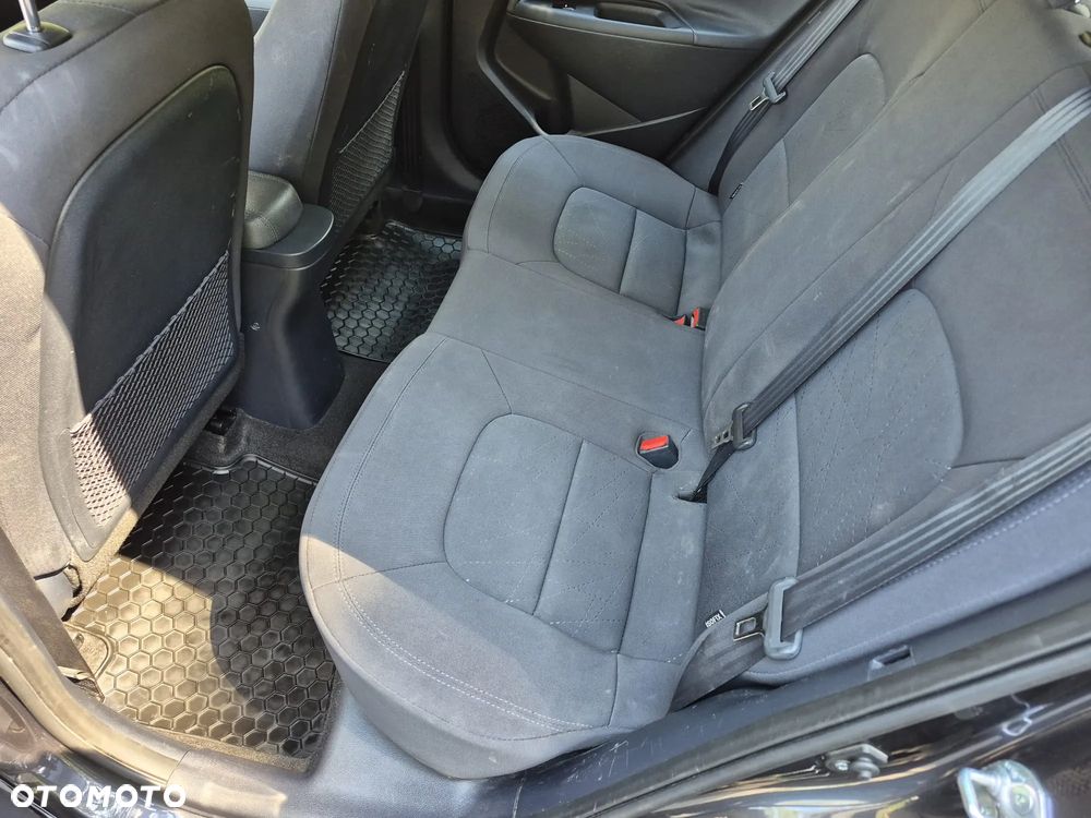 Kia Rio 1.2 L - 15