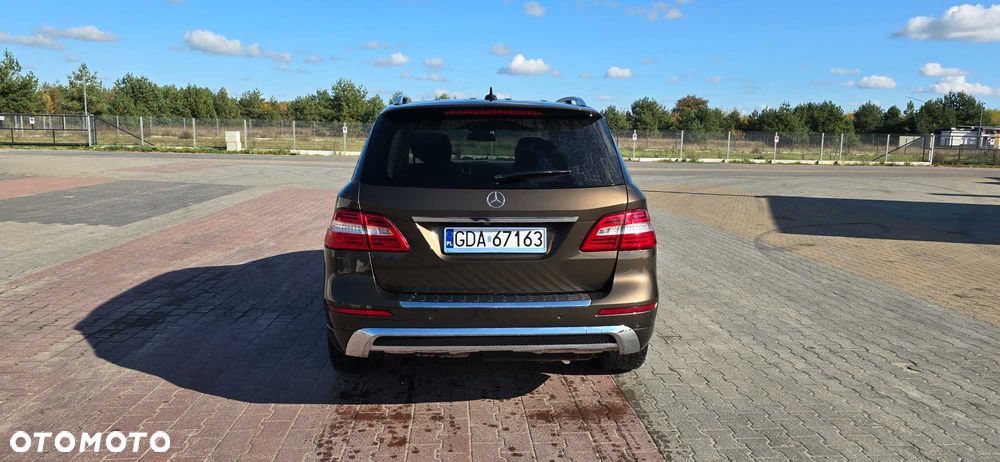Mercedes-Benz ML - 4