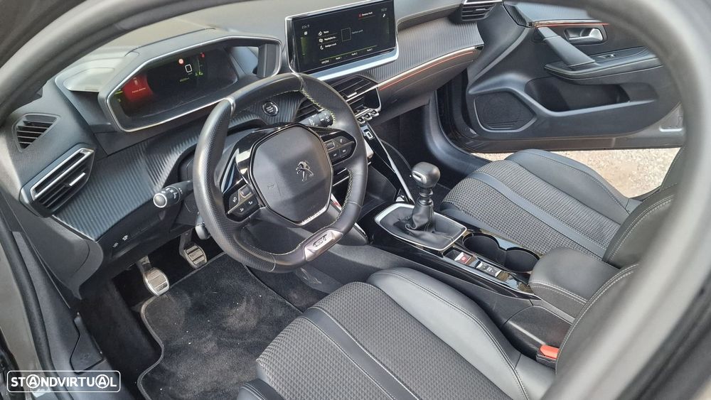 Peugeot 208 1.2 PureTech GT Line - 12