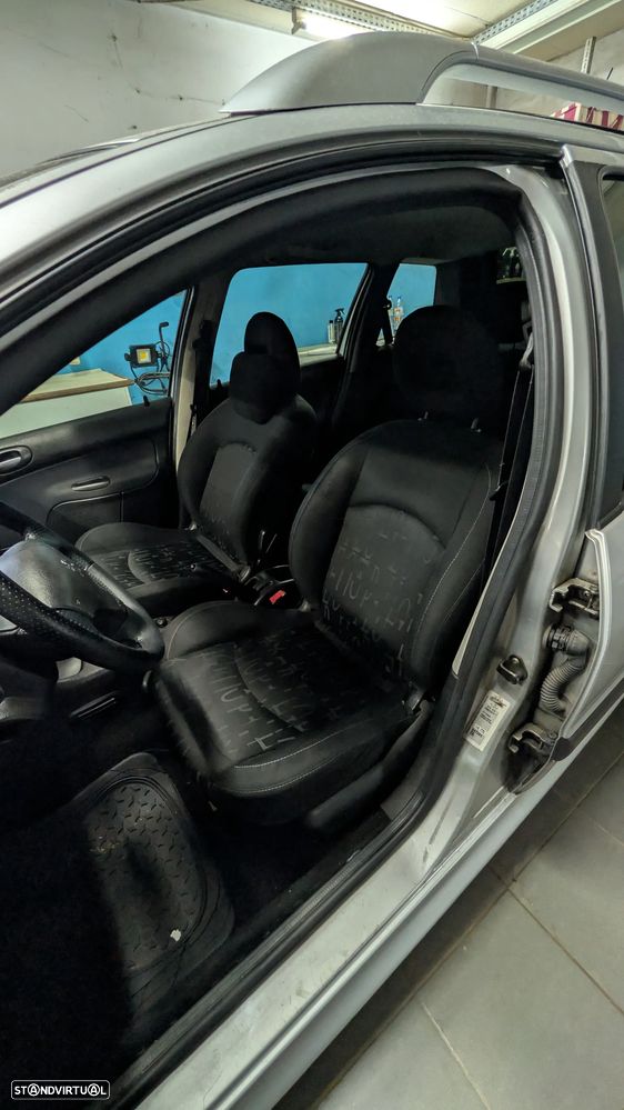 Peugeot 206 SW 1.4 - 12