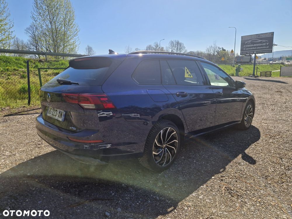 Volkswagen Golf 1.0 eTSI OPF DSG Active - 4