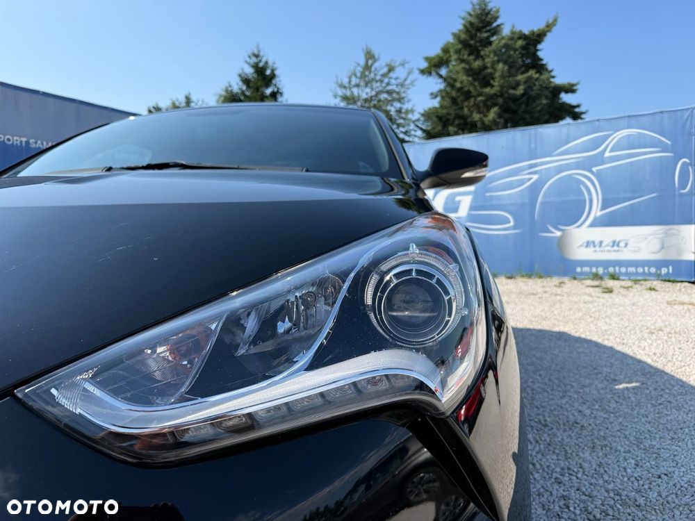 Hyundai Veloster - 10