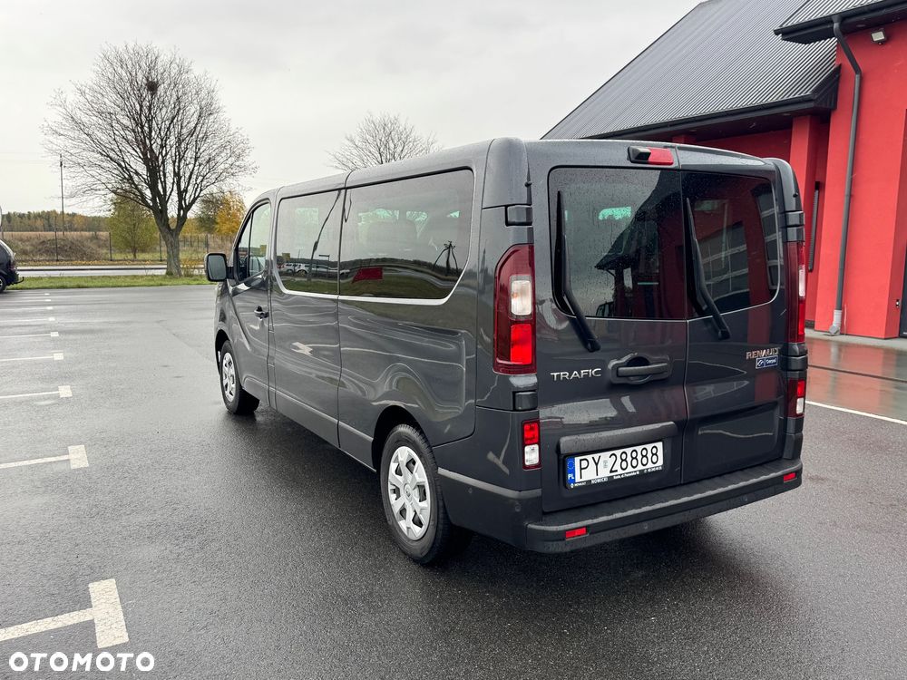 Renault Trafic SpaceClass 2.0 dCi - 10