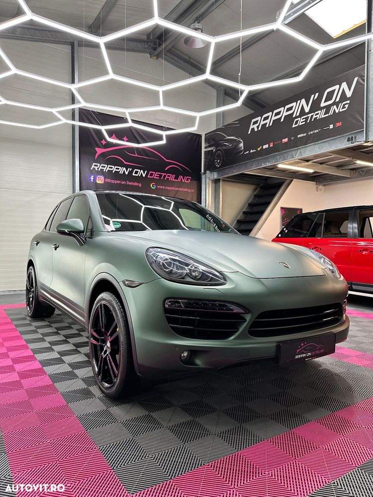 Porsche Cayenne 3.0 L V6 - 3