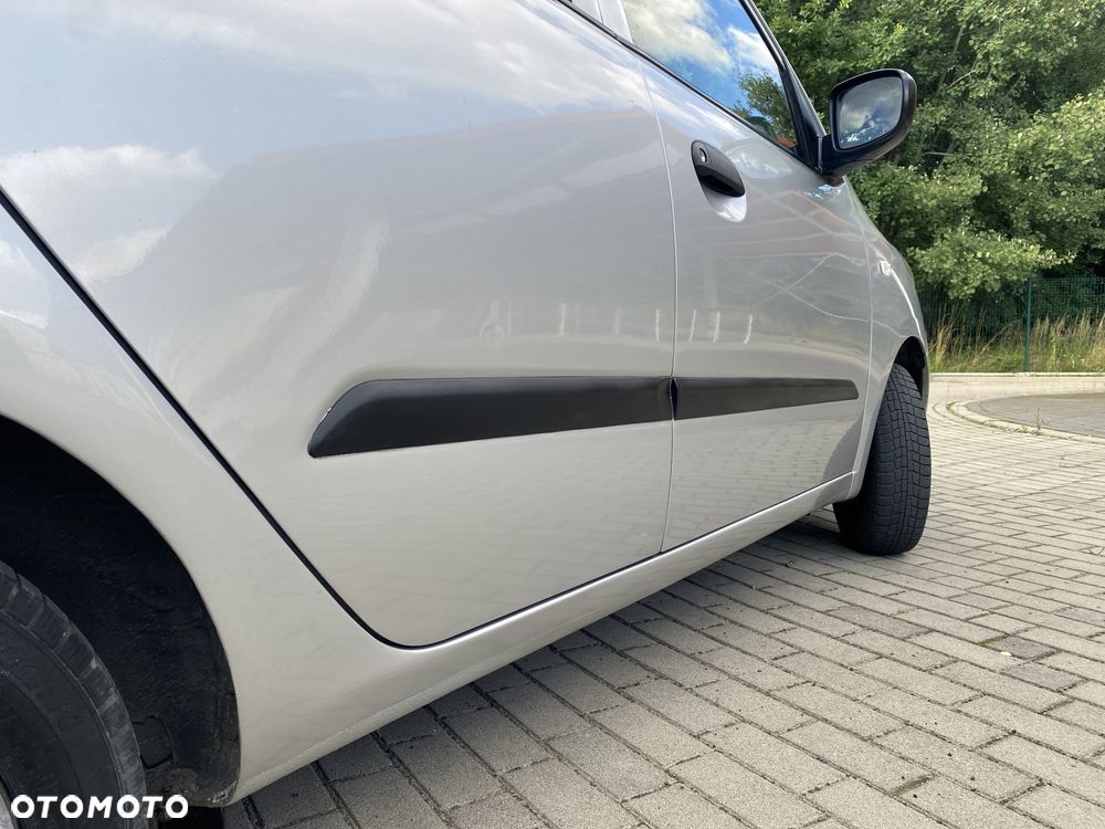 Hyundai i10 1.1 Edition 20 - 11