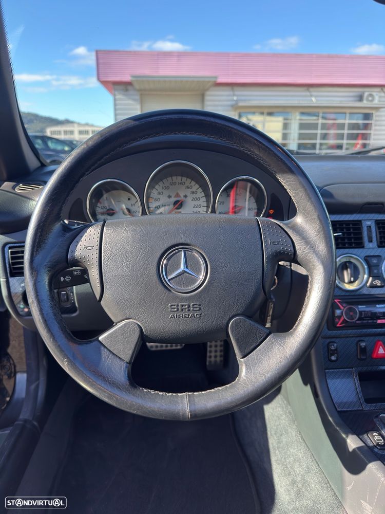 Mercedes-Benz SLK 200 - 12