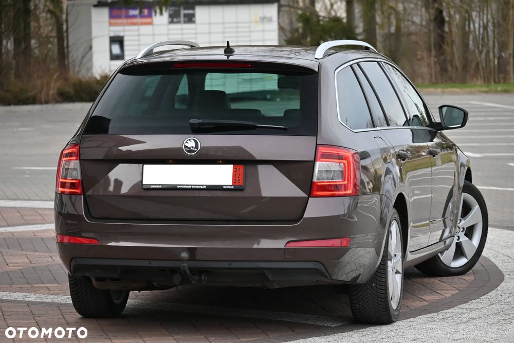 Skoda Octavia 1.8 TSI DSG L&K - 10