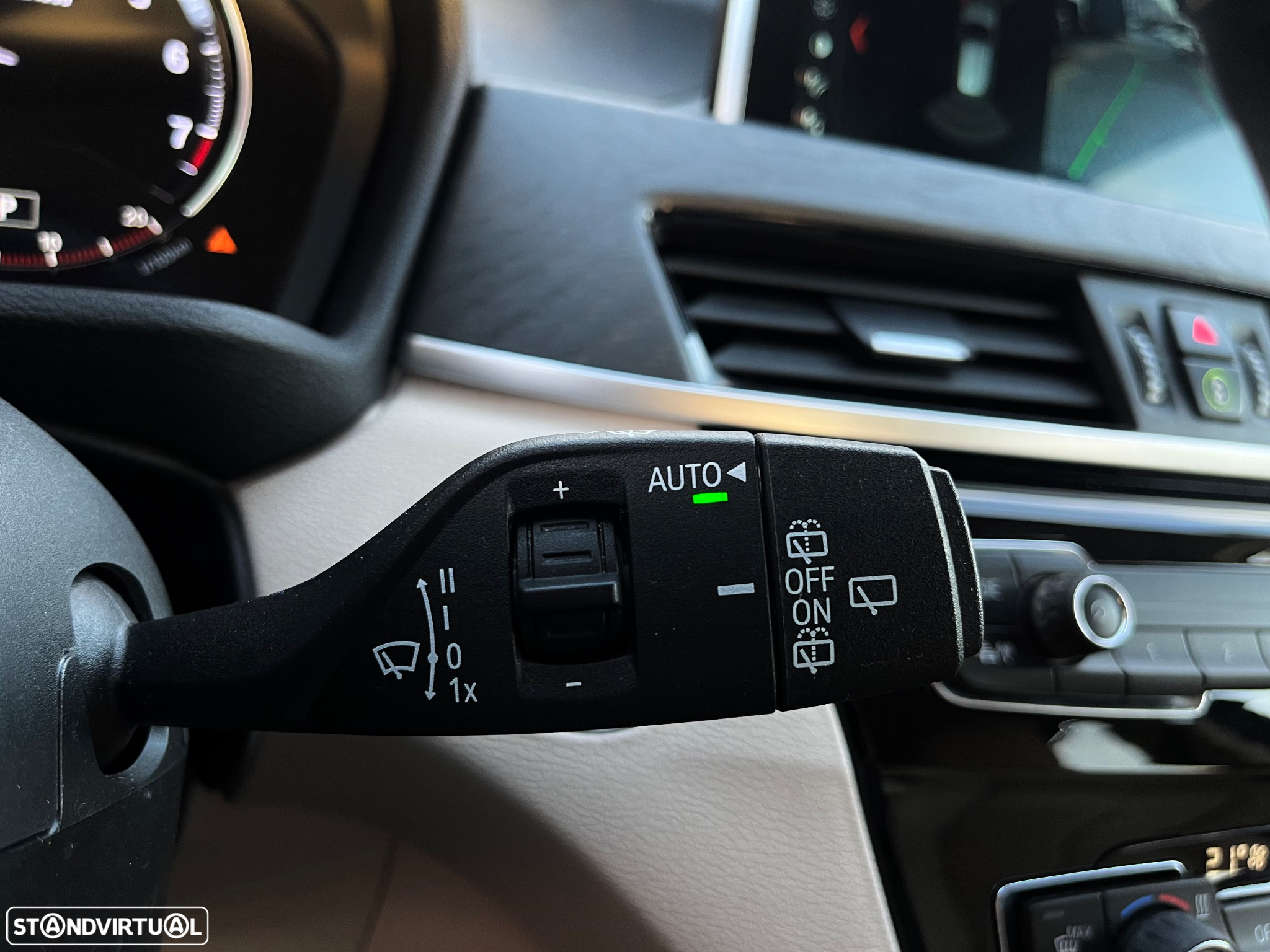 BMW X1 18 i sDrive xLine Auto - 24