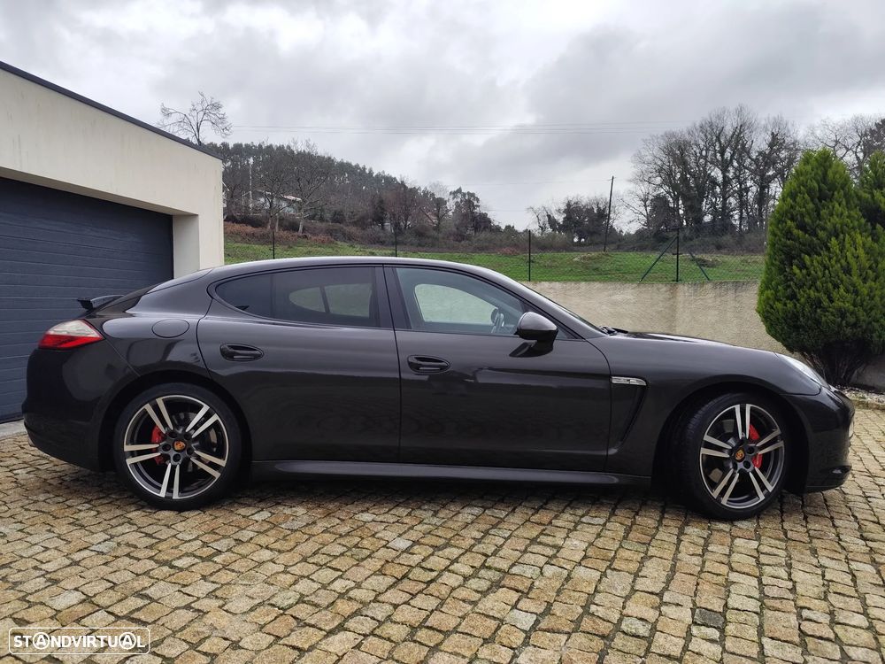 Porsche Panamera Platinum Edition - 26