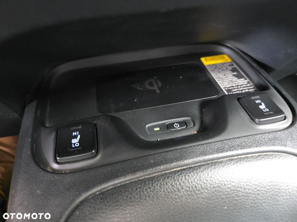 Toyota Corolla 1.8 Hybrid Comfort - 21