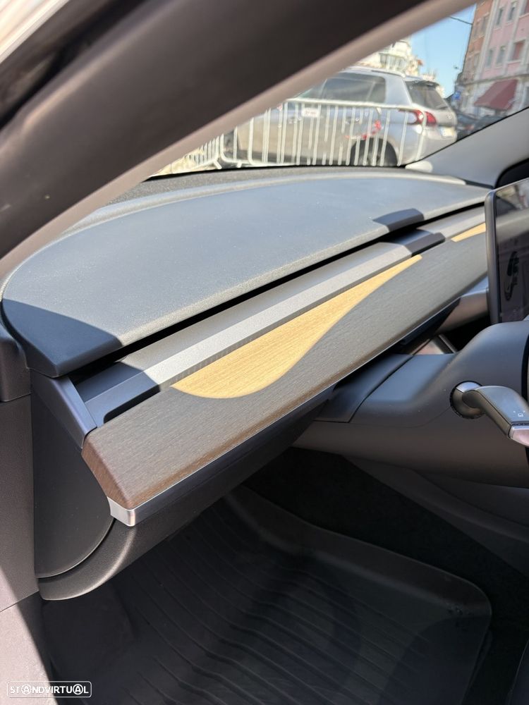 Tesla Model 3 Long Range Tração Integral - 28