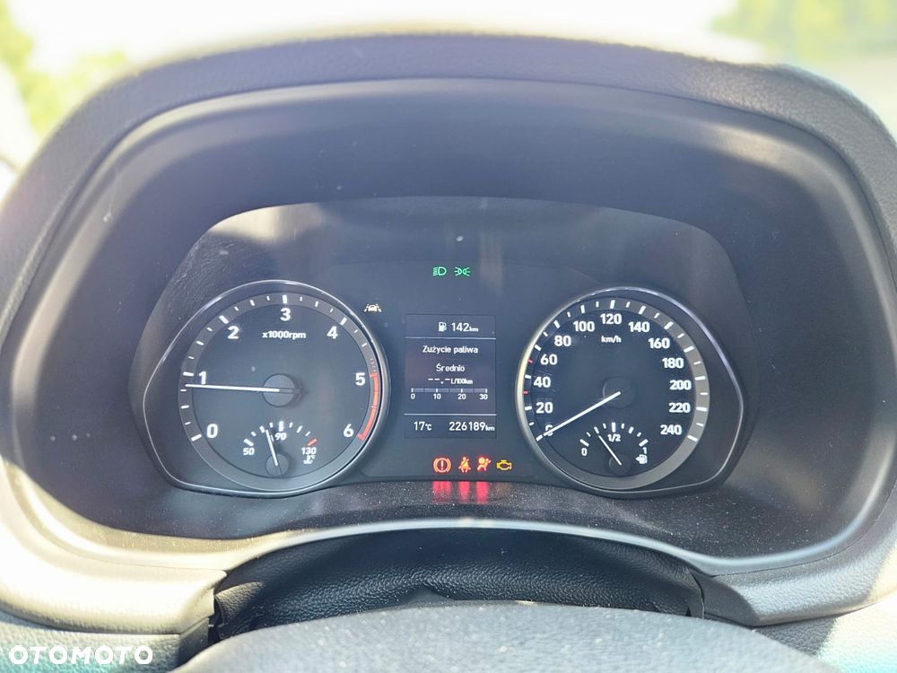 Hyundai i30 1.6 D Comfort - 28