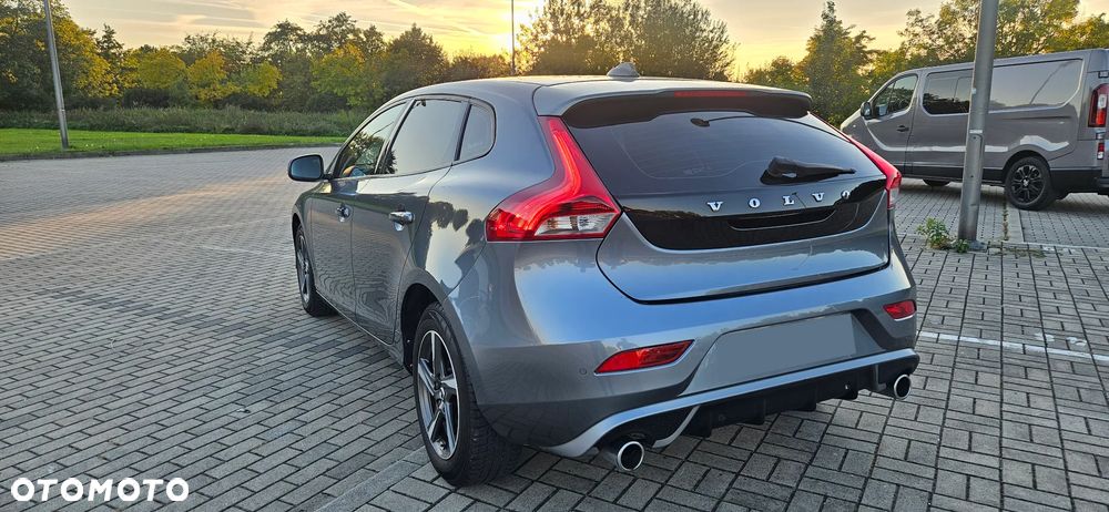 Volvo V40 2016 photo 4
