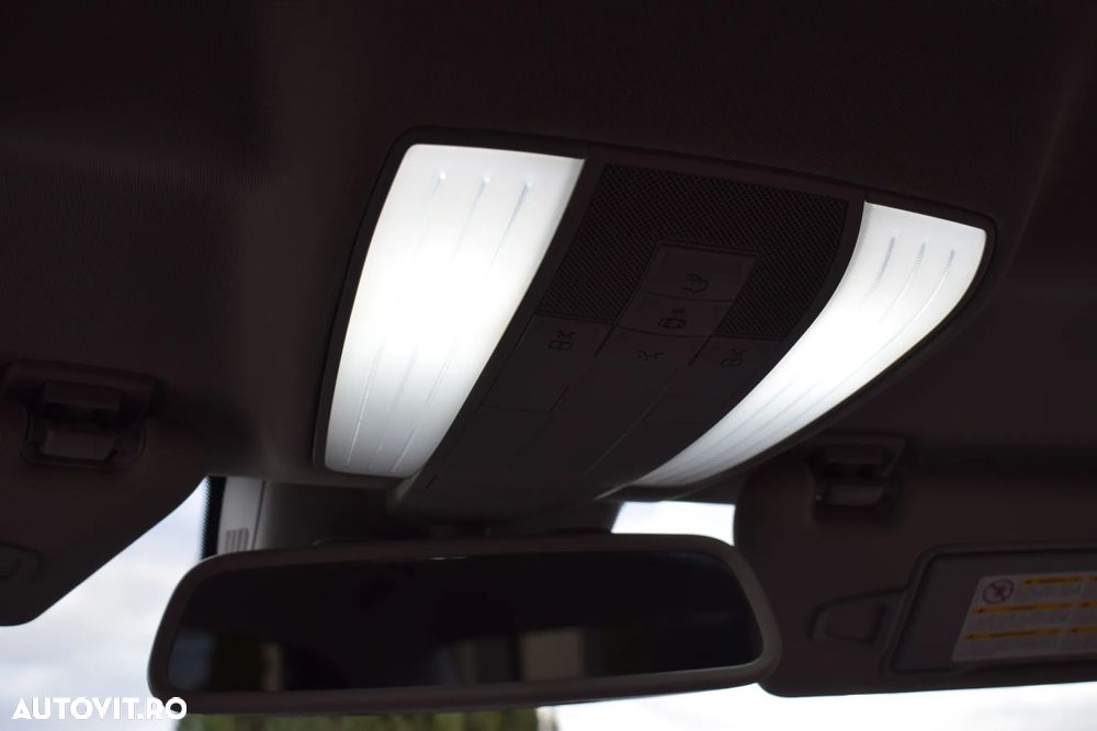 Mercedes-Benz E 220 CDI DPF BlueEFFICIENCY Automatik Avantgarde - 32